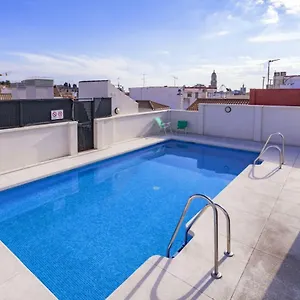 Apartment -malagasunapts- Rooftop Pool & Free Parking, Malaga